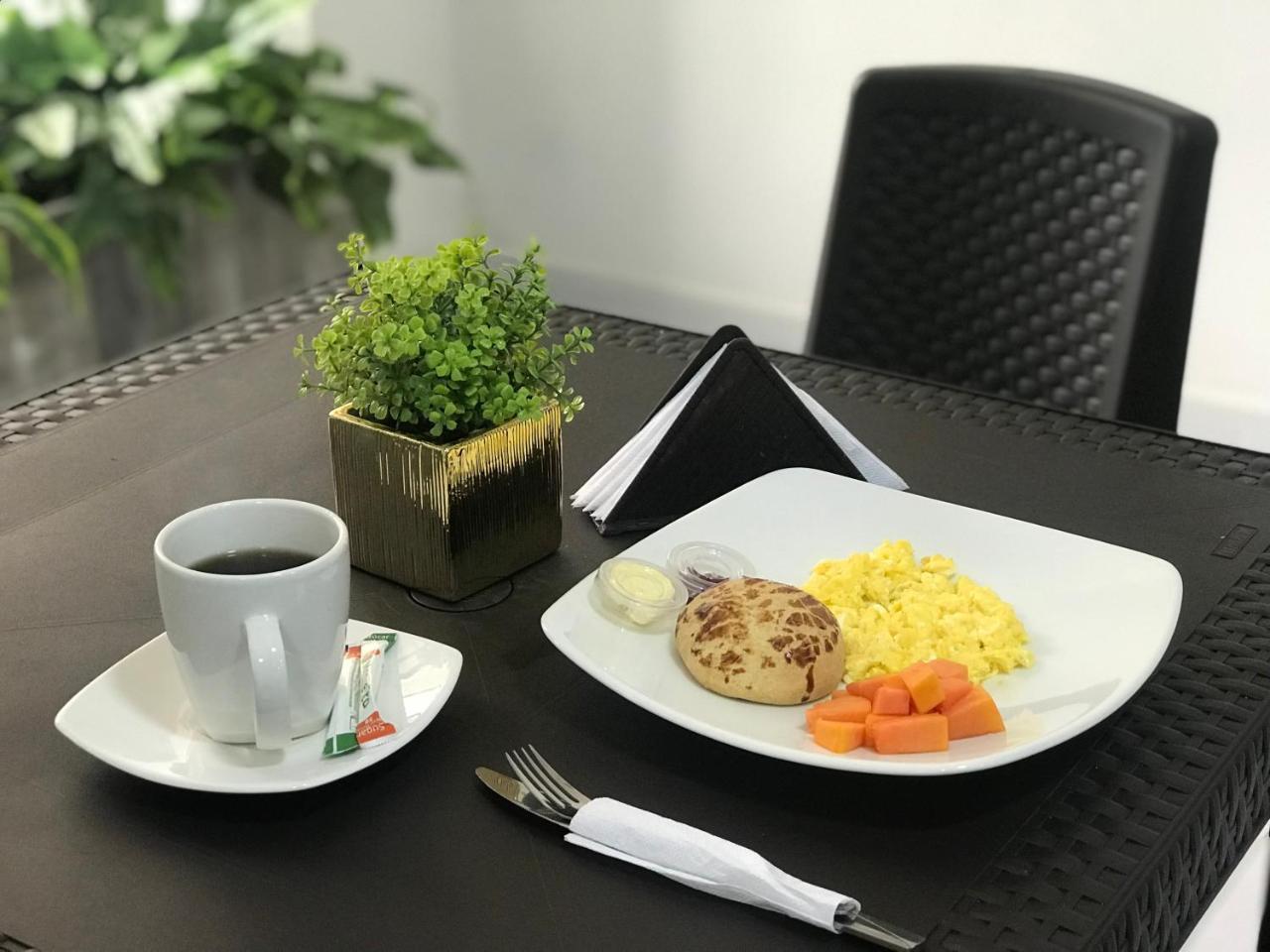 Hotel Reina Isabella Ipiales Luaran gambar
